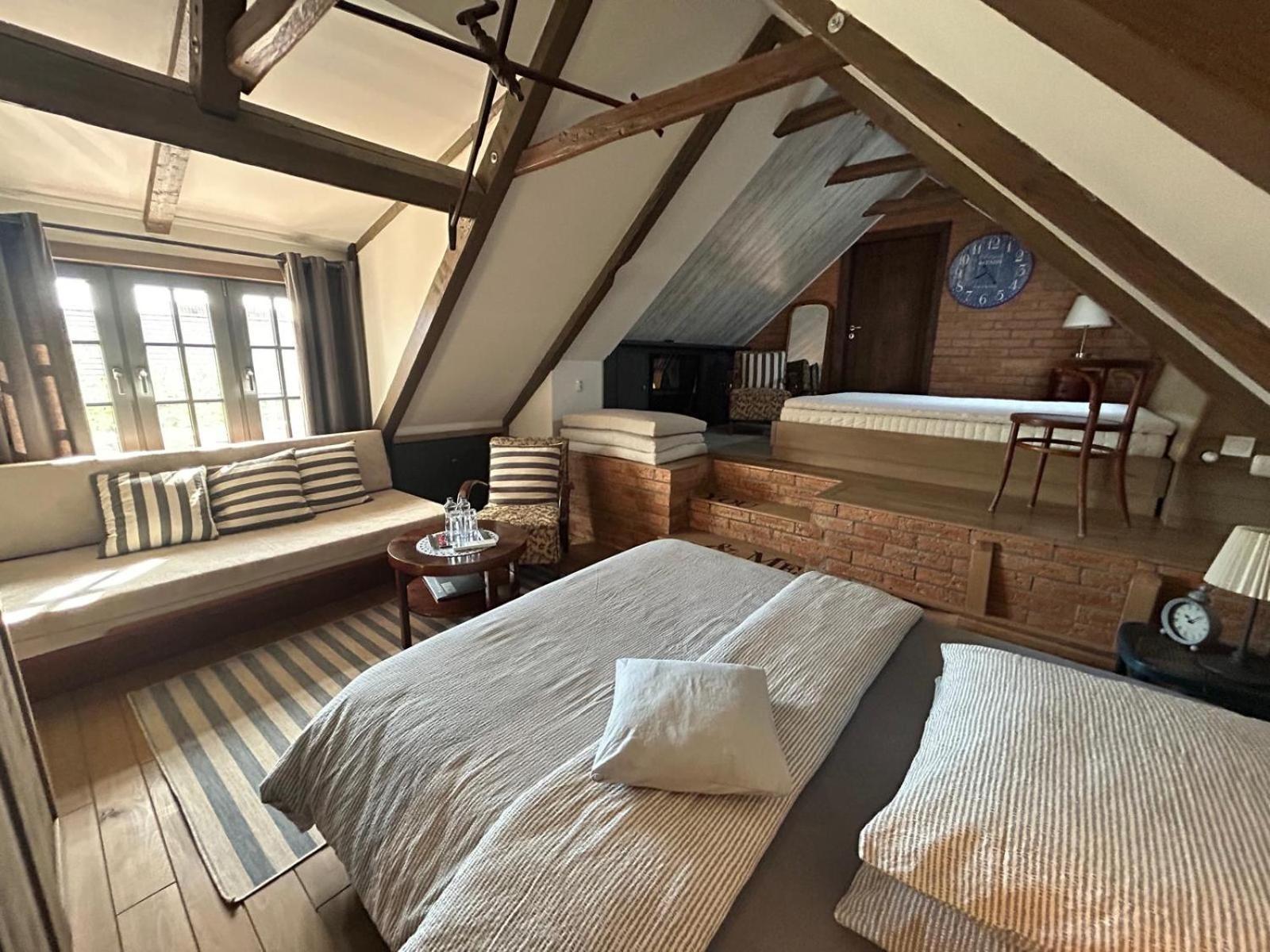 Hotel Dvor 13 Hokovce Zewnętrze zdjęcie